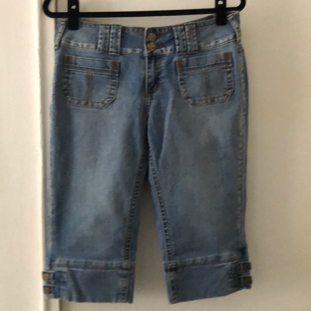 Ladies size 13 jean pedal pushers